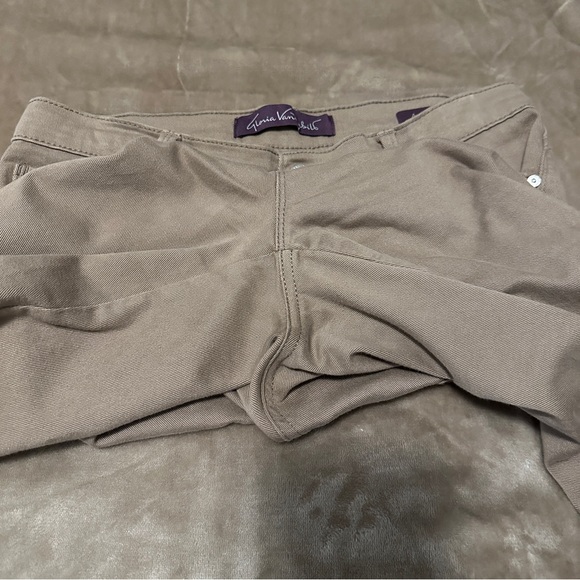 Beige Liz Claiborne - Amanda Jeans/Pants, Size 10 - Picture 16 of 16